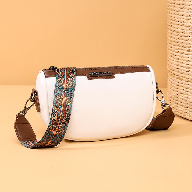 Bolsa Feminina com Alça Estampada
