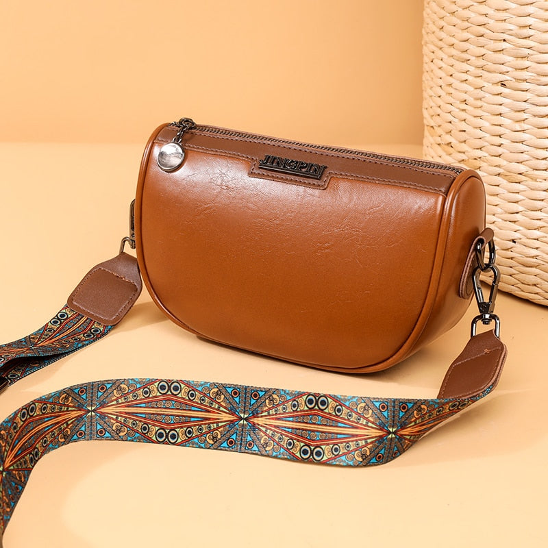 Bolsa Feminina com Alça Estampada