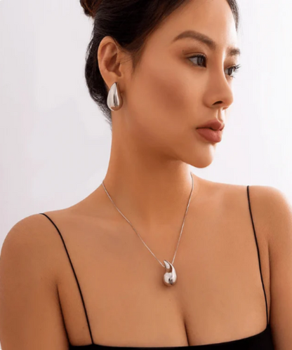 Brinco e Colar Gota Prata (2 Peças) - Elegância Atemporal
