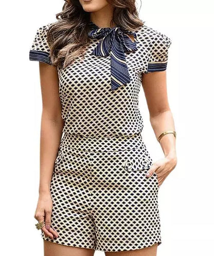 Conjunto Feminino Blusa e Shorts com Estampa