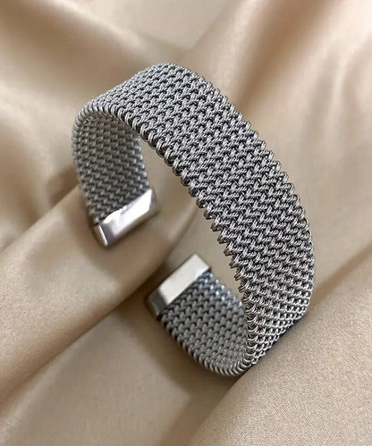 Pulseira Clássica de Malha Trançada em Aço Inoxidável