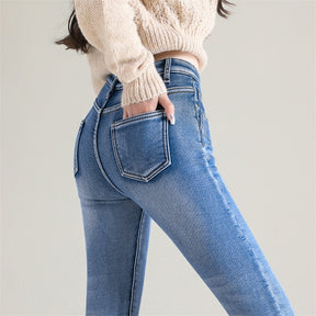 Calça Jeans Feminina de Stretch Forrada com Pelúcia