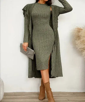 Vestido Midi Justo Canelado e Cardigan Manga Longa